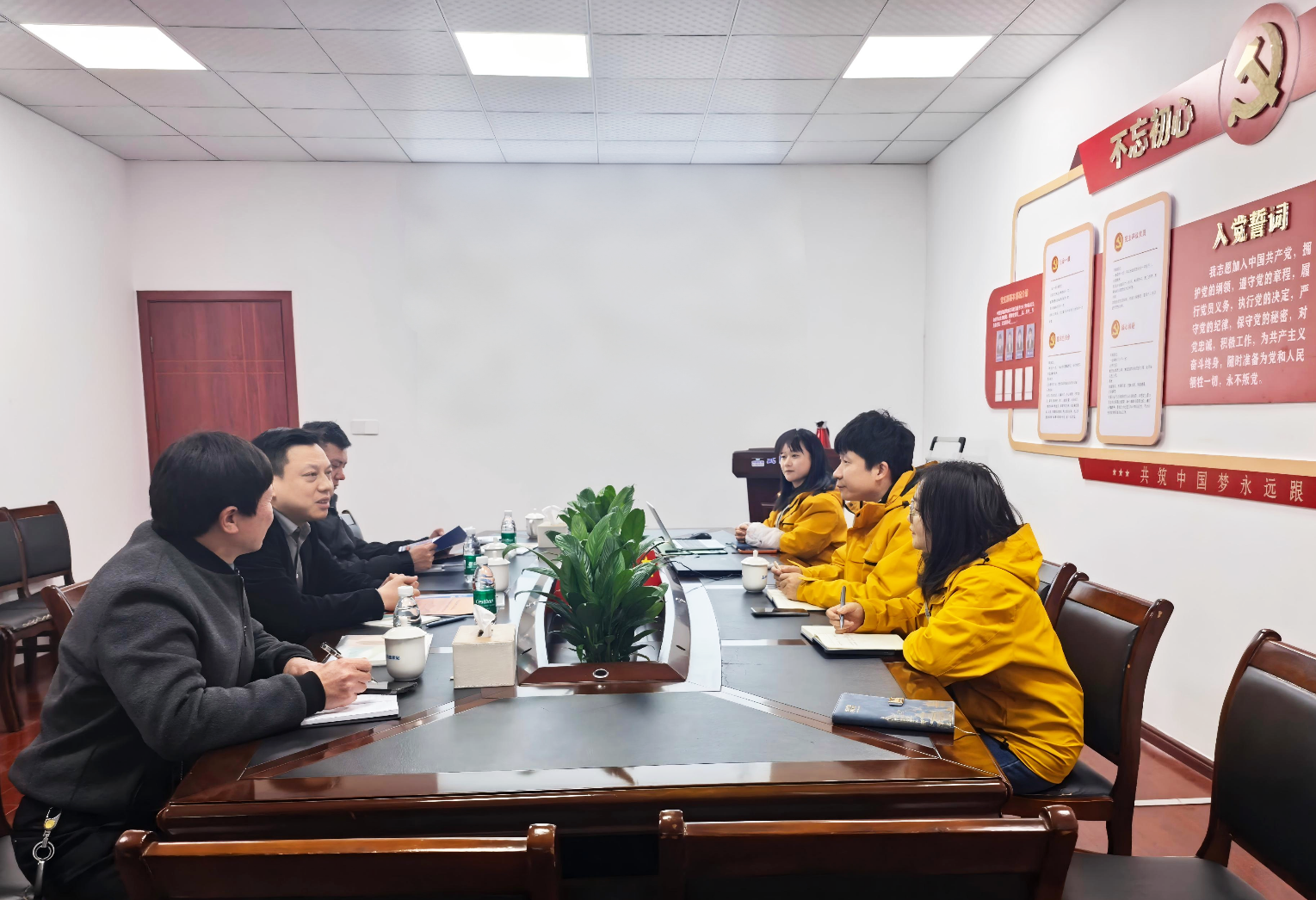 惠企護航促發展 | 武岡市副市長鐘忠一行赴國藥天壇武岡血漿站調研